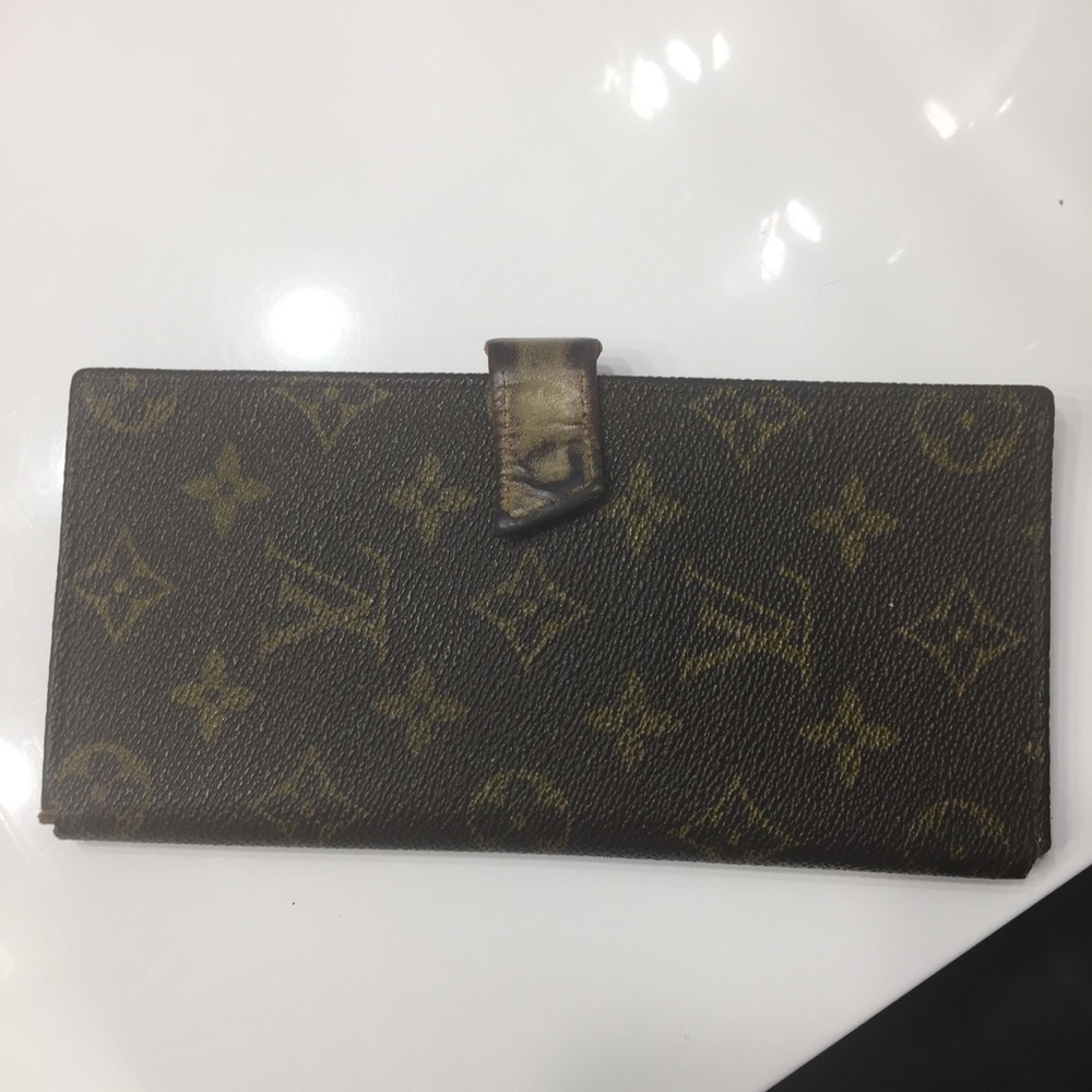 Louis Vuitton Vintage Wallet/Check book holder